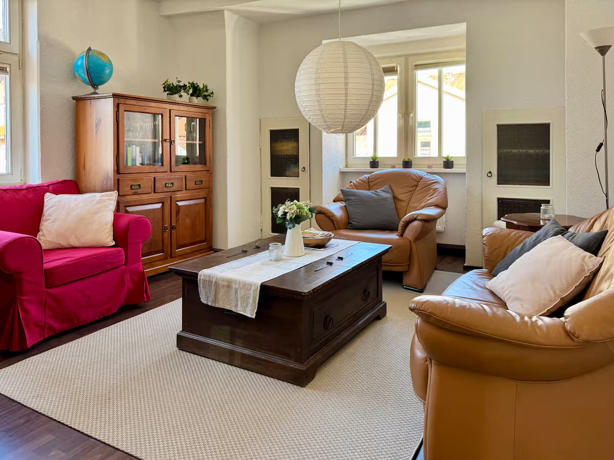 Villenblick Wohnzimmer